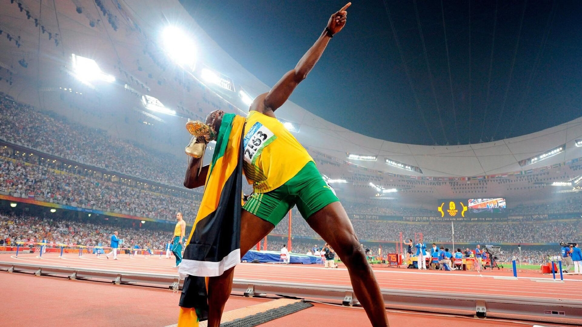 马术跨界合作活动引入城市生活方式，马术产业链